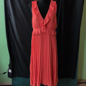 Versona Dress. Medium. Nwt